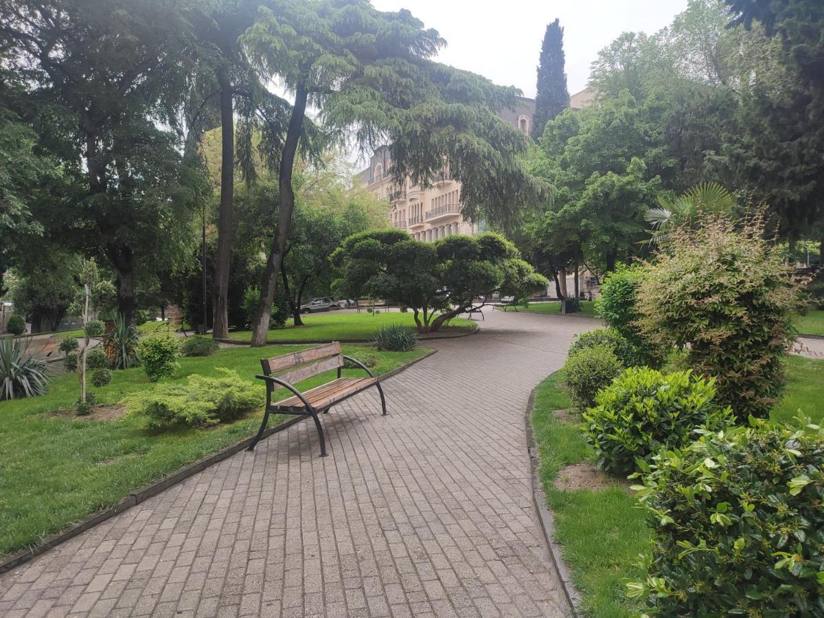 G&L Apartments Tbilisi Zewnętrze zdjęcie